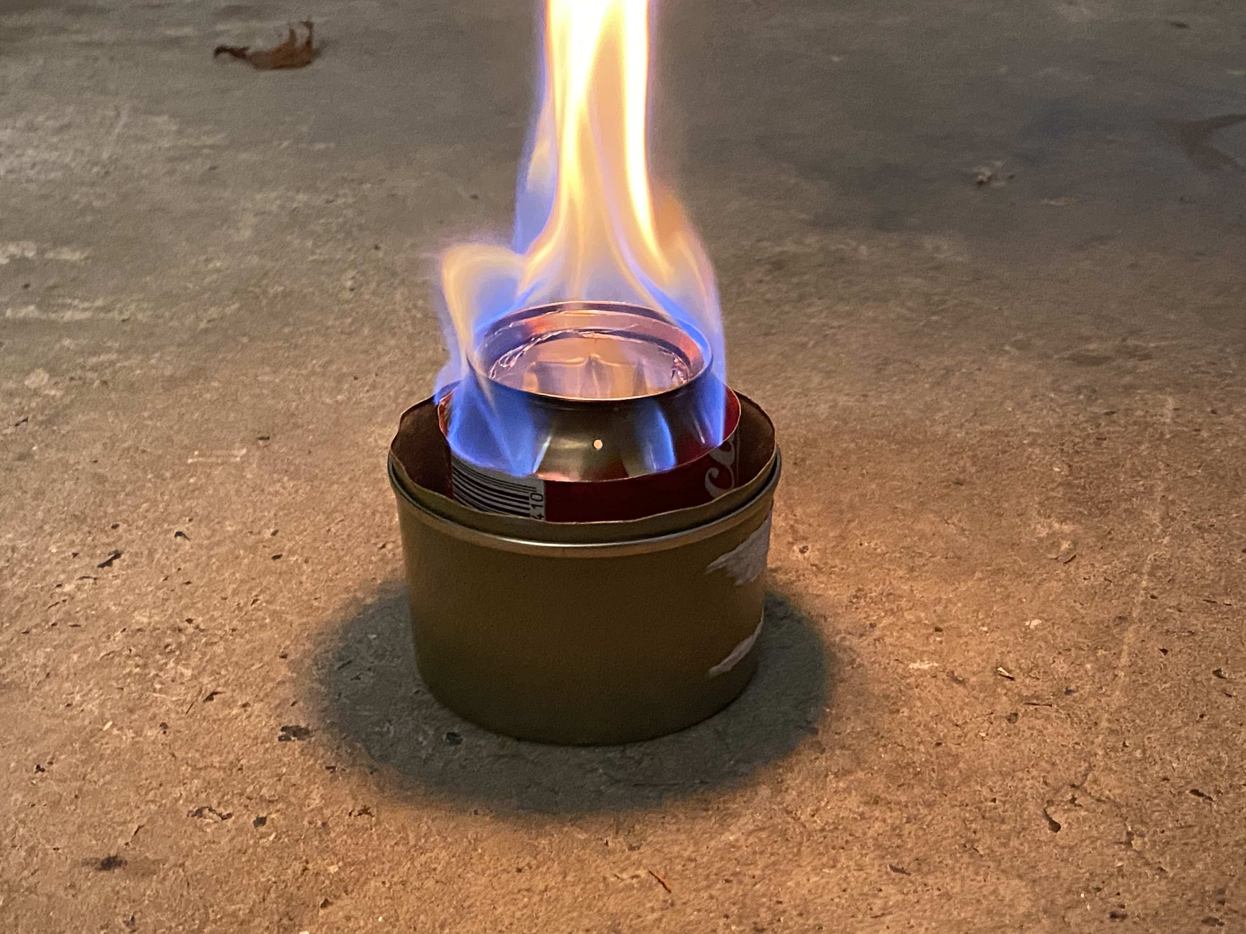 Simple capillary alcohol stove from 375 ml coke can