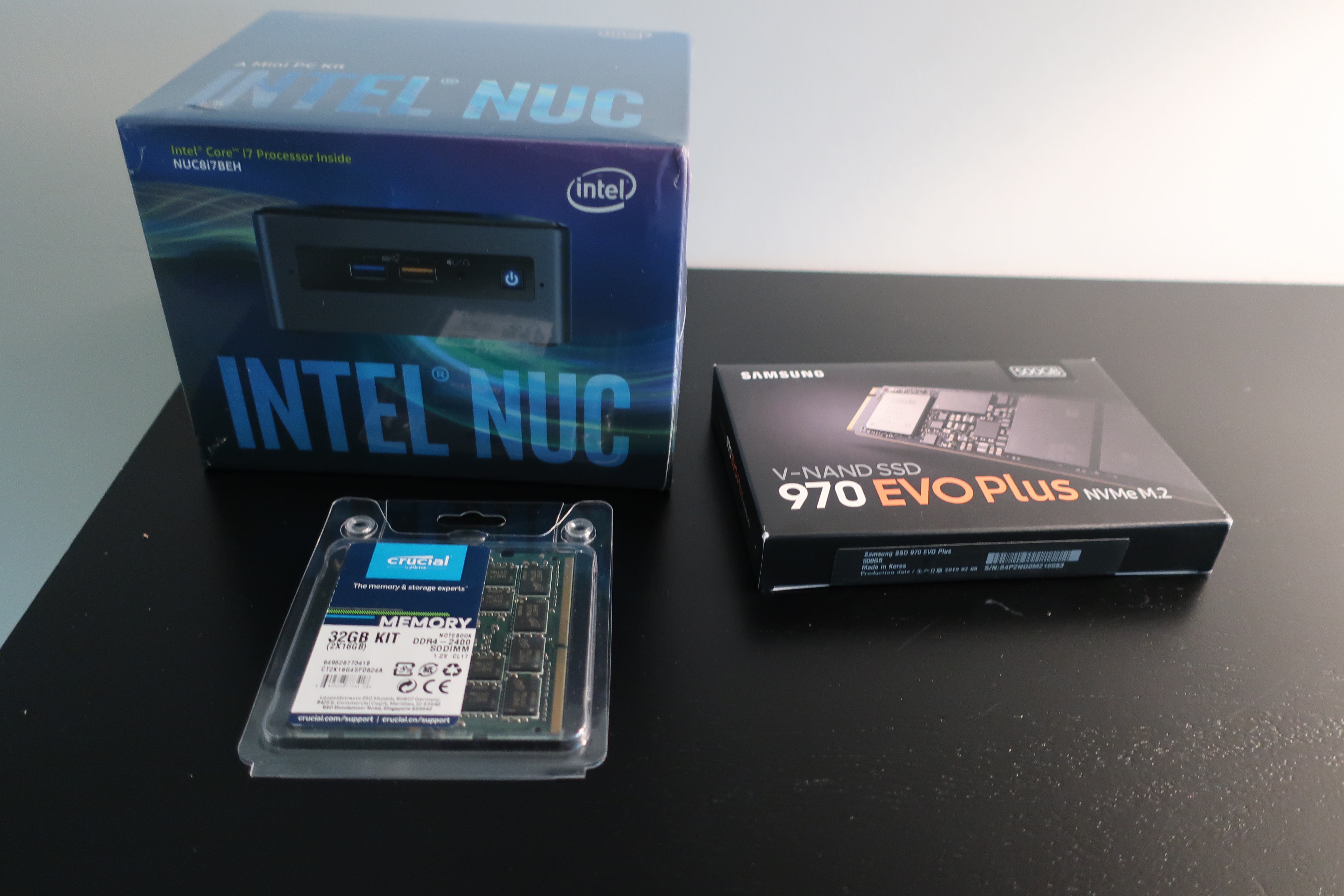 Intel NUC8i7BEH